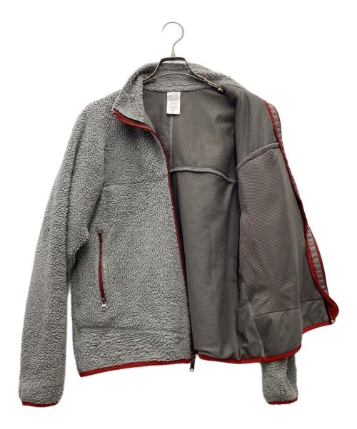 Patagonia（パタゴニア）Patagonia (パタゴニア) ジャケット グレー×レッド サイズ:SIZE Mの古着・服飾アイテム
