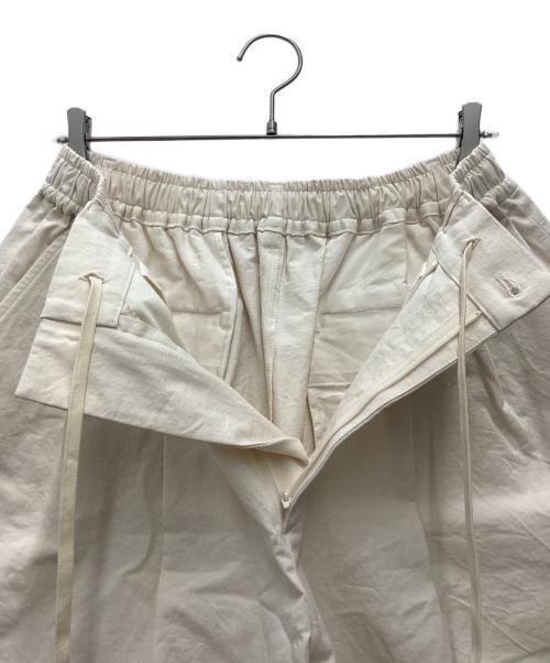 stein（シュタイン）stein (シュタイン) WIDE EASY SHORT TROUSERS ハーフパンツ アイボリー サイズ:SIZE Sの古着・服飾アイテム