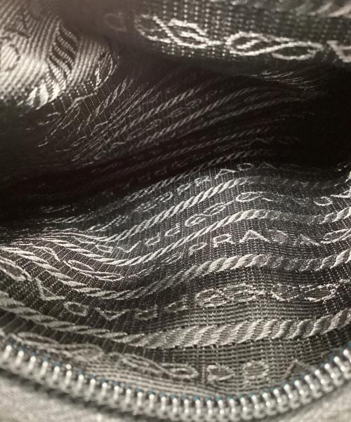 PRADA（プラダ）PRADA (プラダ) ナイロンショルダーバッグ ブラックの古着・服飾アイテム
