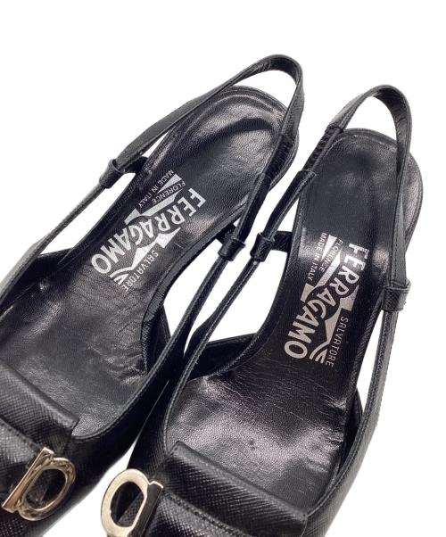 Salvatore Ferragamo（サルヴァトーレ フェラガモ）Salvatore Ferragamo (サルヴァトーレ フェラガモ) ヒールパンプス ブラック サイズ:SIZE 22.5cmの古着・服飾アイテム