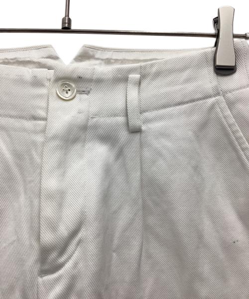 DRAWER（ドゥロワー）Drawer (ドゥロワー) カットオフワイドデニムパンツ ホワイト サイズ:SIZE 36の古着・服飾アイテム