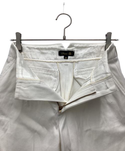 DRAWER（ドゥロワー）Drawer (ドゥロワー) カットオフワイドデニムパンツ ホワイト サイズ:SIZE 36の古着・服飾アイテム