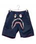 A BATHING APE（アベイシングエイプ）の古着「カラーカモ シャーク リバーシブル ショートパンツ」｜ネイビー