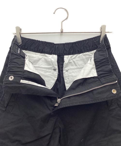 DIESEL（ディーゼル）DIESEL (ディーゼル) MID WAIST MELTY CARGO PANTS カーゴパンツ ブラック×ホワイト サイズ:SIZE 71cm (W28)の古着・服飾アイテム