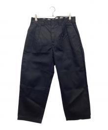 Dickies（ディッキーズ）の古着「ツータックパンツ ワイドチノパン」｜ブラック