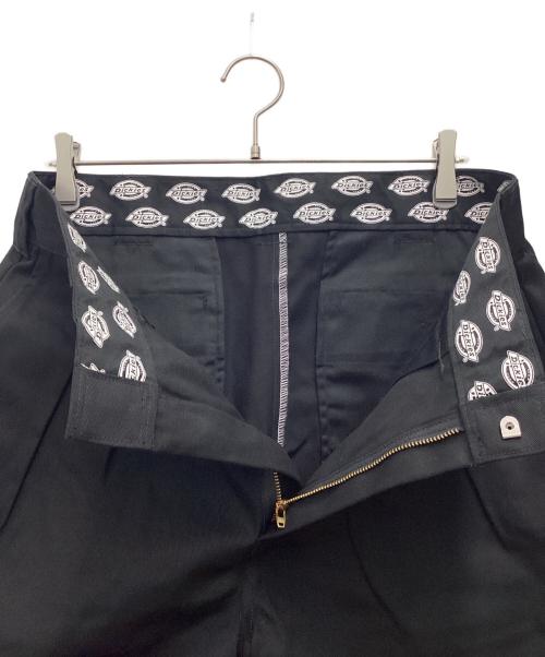 Dickies（ディッキーズ）Dickies (ディッキーズ) ツータックパンツ ワイドチノパン ブラック サイズ:SIZE 81cm (W32)の古着・服飾アイテム