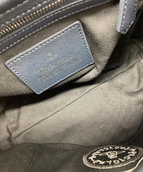 Vivienne Westwood（ヴィヴィアンウエストウッド）Vivienne Westwood (ヴィヴィアンウエストウッド) チェーンショルダーバッグ VEGAN グレーの古着・服飾アイテム