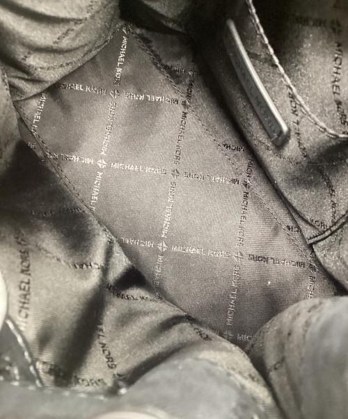 MICHAEL KORS（マイケルコース）MICHAEL KORS (マイケルコース) エクセルワールド ハンドバッグ ブラックの古着・服飾アイテム