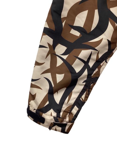 A BATHING APE（アベイシングエイプ）A BATHING APE (アベイシングエイプ) Trial Camo Snowboard Jacket ブラウン サイズ:SIZE 2XLの古着・服飾アイテム