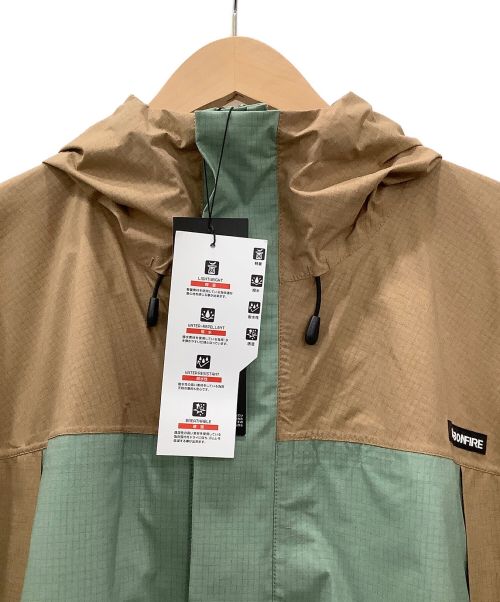 Bonfire Snowboarding（ボンファイア）Bonfire Snowboarding (ボンファイア) Bonfire Snowboarding　ビッグシルエットポンチョ グリーン サイズ:Mサイズ 未使用品の古着・服飾アイテム