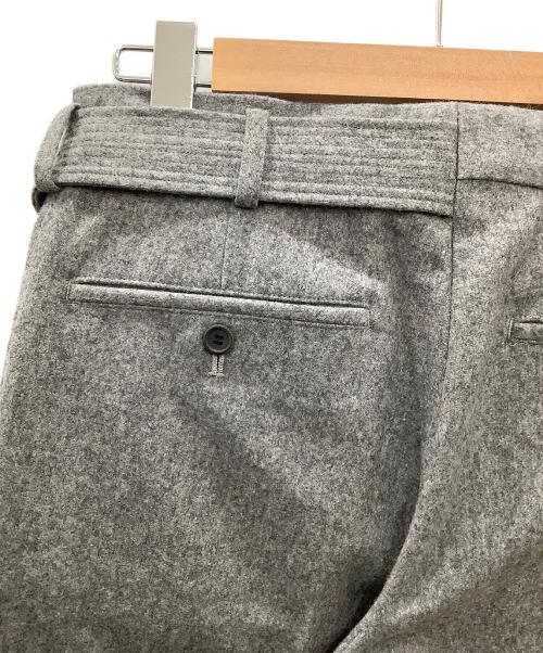 SOSHIOTSUKI（ソウシ オオツキ）SOSHIOTSUKI (ソウシ オオツキ) SOSHIOTSUKI　WRAP KNOT STRAIGHT TROUSERS グレー サイズ:44の古着・服飾アイテム