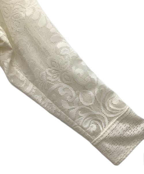 Lily Brown（リリーブラウン）Lily Brown (リリーブラウン) オーナメントミラーレースオーバーシャツ ホワイト サイズ:One　SIZEの古着・服飾アイテム