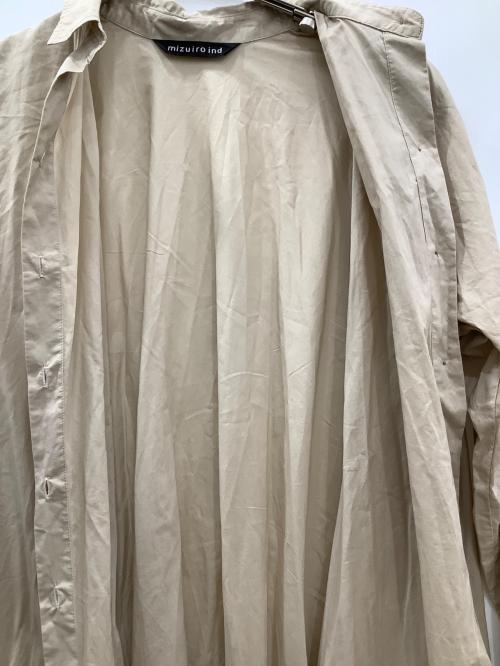 mizuiro-ind（ミズイロインド）mizuiro-ind (ミズイロインド) mizuiro-ind　ギャザーシャツワンピース ベージュ サイズ:Freeの古着・服飾アイテム