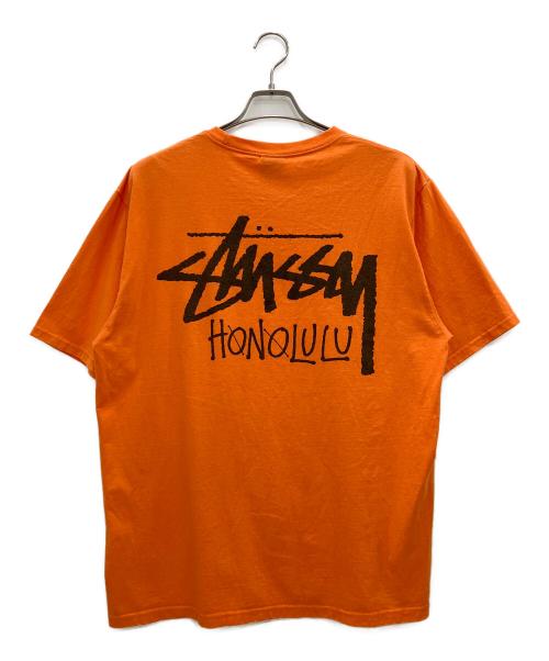 stussy（ステューシー）stussy (ステューシー) HONOLULUプリントTシャツ オレンジ サイズ:Lの古着・服飾アイテム