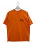 stussy（ステューシー）の古着「HONOLULUプリントTシャツ」｜オレンジ
