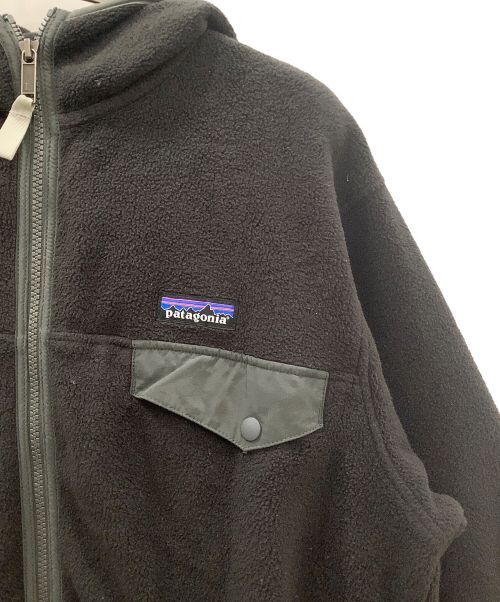 Patagonia（パタゴニア）Patagonia (パタゴニア) ライトウェイトシンチラスナップTフーディ ブラック サイズ:Sサイズの古着・服飾アイテム