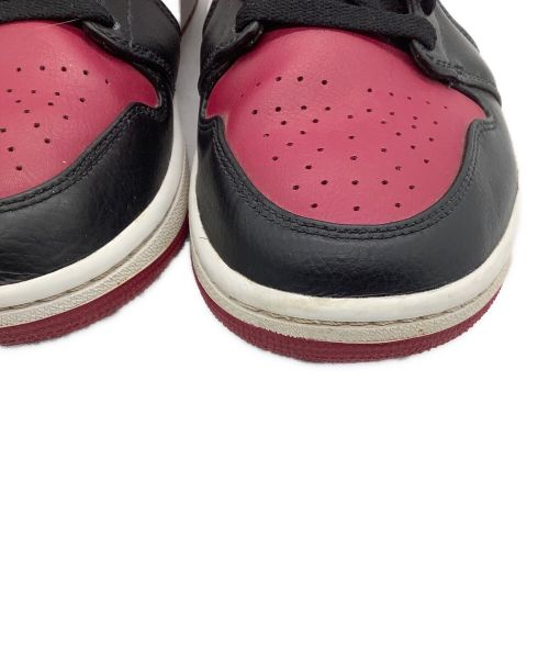 NIKE（ナイキ）NIKE (ナイキ) AIR JORDAN 1 MID ブラック×レッド サイズ:UK8.5の古着・服飾アイテム