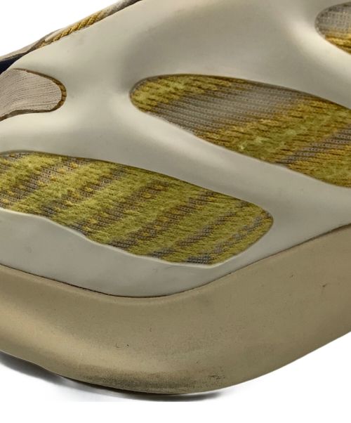 adidas（アディダス）adidas (アディダス) YEEZY BOOST700 V3 ベージュ サイズ:UK10.5の古着・服飾アイテム