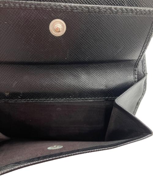 PRADA（プラダ）PRADA (プラダ) 2つ折り財布 ピンクの古着・服飾アイテム