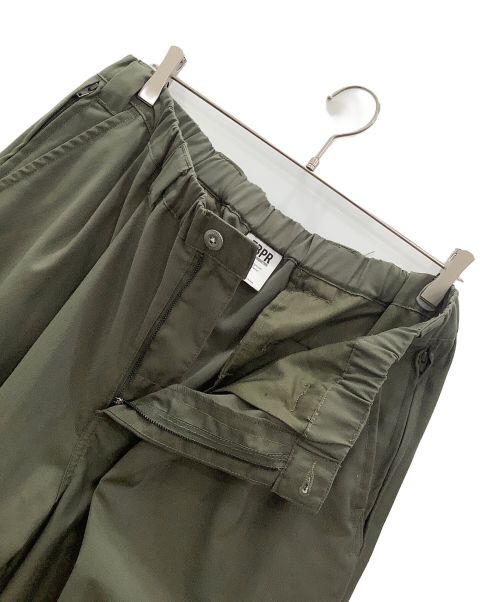 TIGHTBOOTH PRODUCTION（タイトブースプロダクション）TIGHTBOOTH PRODUCTION (タイトブースプロダクション) タックバギーワイドパンツ カーキ サイズ:Lの古着・服飾アイテム