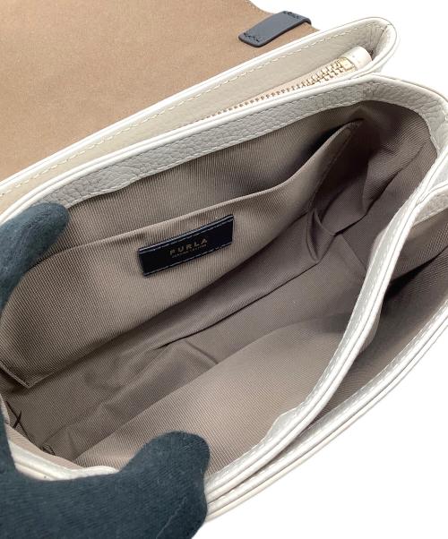 FURLA（フルラ）FURLA (フルラ) 2WAYショルダーバッグ ベージュ×ブラックの古着・服飾アイテム