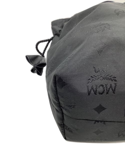 MCM（エムシーエム）MCM (エムシーエム) ハンドポーチ ブラックの古着・服飾アイテム