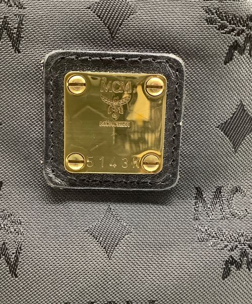 MCM（エムシーエム）MCM (エムシーエム) ハンドポーチ ブラックの古着・服飾アイテム