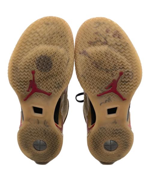 NIKE（ナイキ）NIKE (ナイキ) スニーカー ベージュ サイズ:26.5cmの古着・服飾アイテム