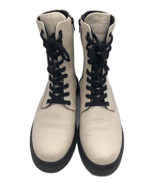 ECCO（エコー）ECCO (エコー) ウィメンズ レザーレースアップブーツECCO ホワイト サイズ:24.5の古着・服飾アイテム