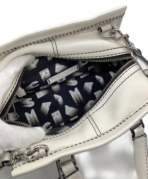 Marc by Marc Jacobs（マークバイマークジェイコブス）Marc by Marc Jacobs (マークバイマークジェイコブス) 2WAYショルダーバッグ ホワイトの古着・服飾アイテム