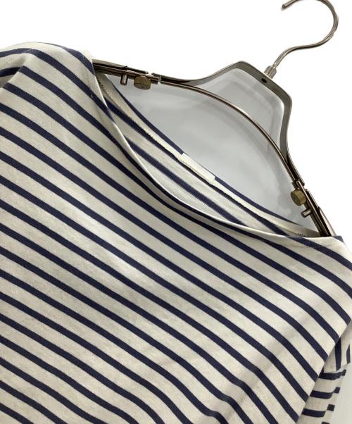 COMOLI（コモリ）COMOLI (コモリ) 長袖カットソー ホワイト×ライトブルー サイズ:2の古着・服飾アイテム