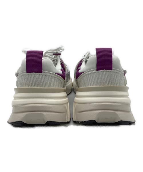 NIKE（ナイキ）NIKE (ナイキ) スニーカーNIKE V2K RUN PRM ホワイト サイズ:28.5の古着・服飾アイテム