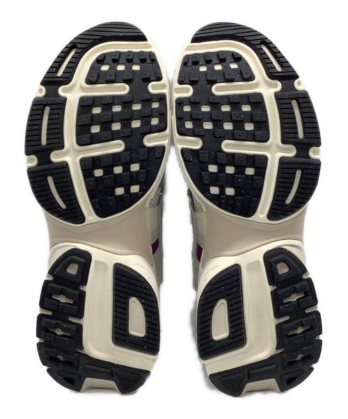 NIKE（ナイキ）NIKE (ナイキ) スニーカーNIKE V2K RUN PRM ホワイト サイズ:28.5の古着・服飾アイテム