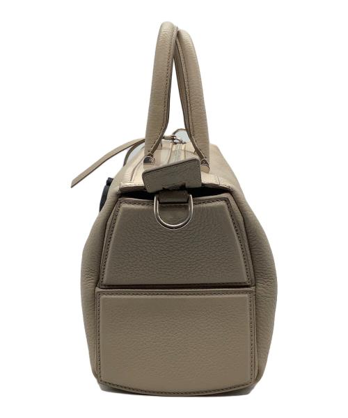 Emilio Pucci（エミリオ プッチ）Emilio Pucci (エミリオ プッチ) Emilio Pucci ショルダーバッグ タグ・カード付 ベージュの古着・服飾アイテム