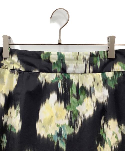 Noble（ノーブル）Noble (ノーブル) フラワープリントスカートブラックNoble ブラック サイズ:SIZE FREEの古着・服飾アイテム