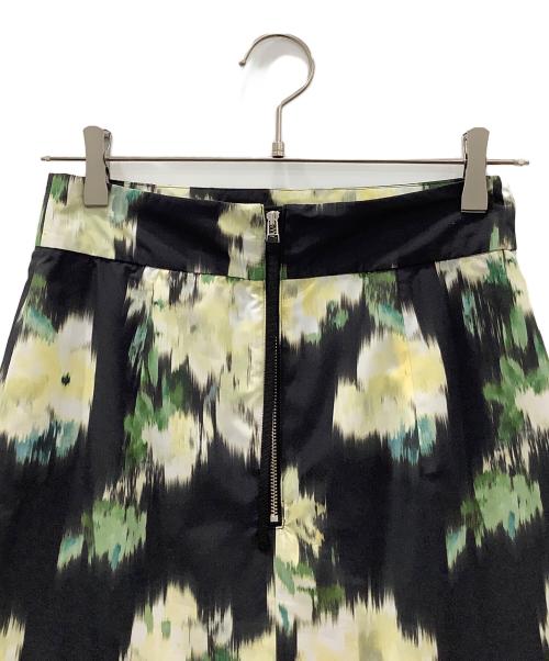 Noble（ノーブル）Noble (ノーブル) フラワープリントスカートブラックNoble ブラック サイズ:SIZE FREEの古着・服飾アイテム