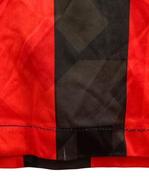 LOTTO（ロット）LOTTO (ロット) ゲームシャツLOTTOレッド×ブラックAC ミラン 93/94 ホーム MOTTA期 レッド×ブラック サイズ:SIZE 不明の古着・服飾アイテム