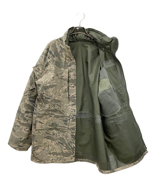 US ARMY（ユーエスアーミー）US ARMY (ユーエスアーミー) ナイロンジャケットUS ARMYカーキ カーキ サイズ:SIZE Mの古着・服飾アイテム