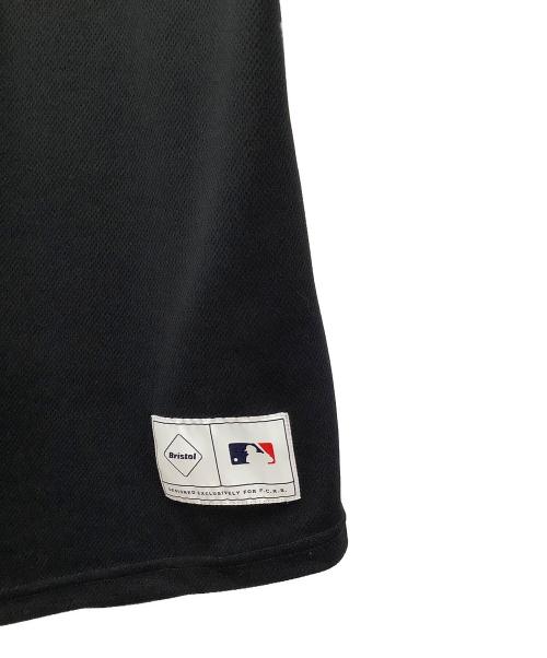 F.C.R.B.（エフシーレアルブリストル）F.C.R.B. (エフシーレアルブリストル) Tシャツ F.C.R.B. シカゴ ホワイトソックス ブラック サイズ:SIZE Mの古着・服飾アイテム