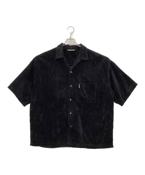 COOTIE PRODUCTIONS（クーティープロダクツ）COOTIE PRODUCTIONS 半袖シャツCOOTIE PRODUCTIONS　Garment Dyed L/C Velvet Open Collar S/S Shirt ★買取強化品★ ブラック サイズ:SIZE Mの古着・服飾アイテム