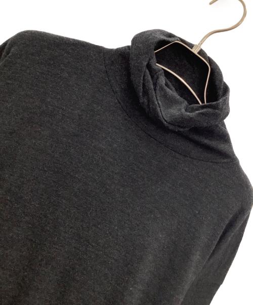 COMOLI（コモリ）COMOLI (コモリ) 長袖カットソー チャコールグレー サイズ:記載なしの古着・服飾アイテム