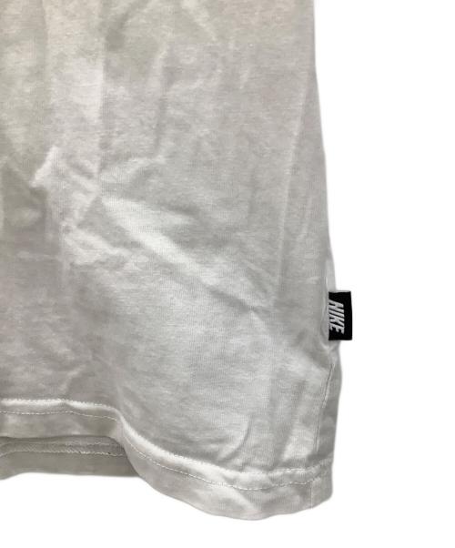 NIKE（ナイキ）NIKE (ナイキ) stussy (ステューシー) NRG FL SS 8 Ball T-Shirt ホワイト サイズ:Mの古着・服飾アイテム