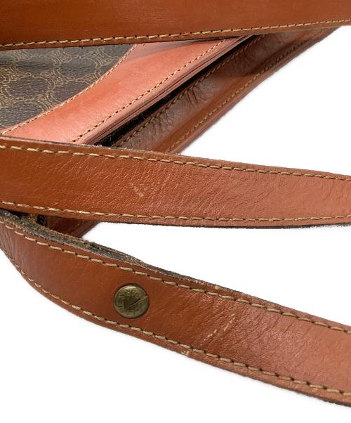 CELINE（セリーヌ）CELINE (セリーヌ) ショルダーバッグ ブラウンの古着・服飾アイテム