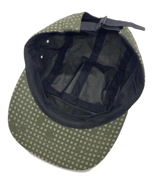 SUPREME（シュプリーム）SUPREME (シュプリーム) キャップ カーキの古着・服飾アイテム