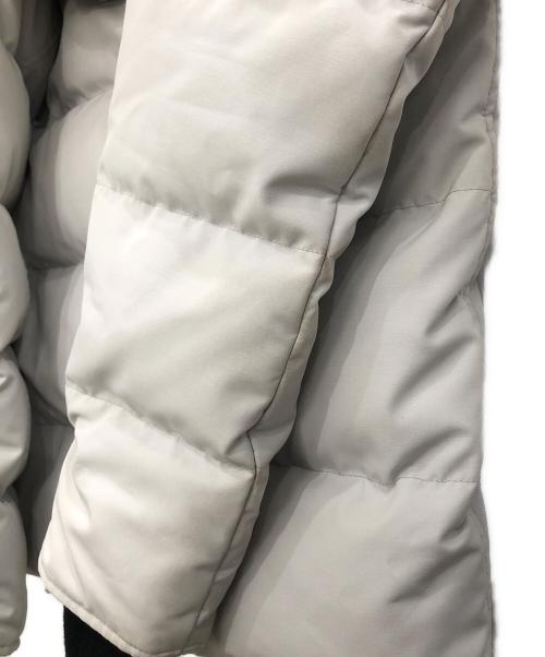 CANADA GOOSE（カナダグース）CANADA GOOSE (カナダグース) ダウンジャケット　CANADA GOOSE　ホワイト　3808MB　@ Π　襟・袖口ヨゴレ有 ホワイト サイズ:SIZE XSの古着・服飾アイテム