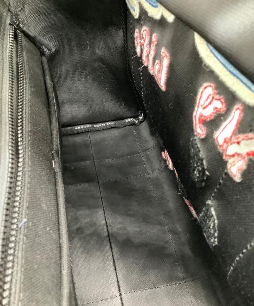 MARC JACOBS（マークジェイコブズ）MARC JACOBS (マークジェイコブズ) ショルダーバッグ　MARC JACOBS　	ブラック　MANGA ARCHER ブラックの古着・服飾アイテム