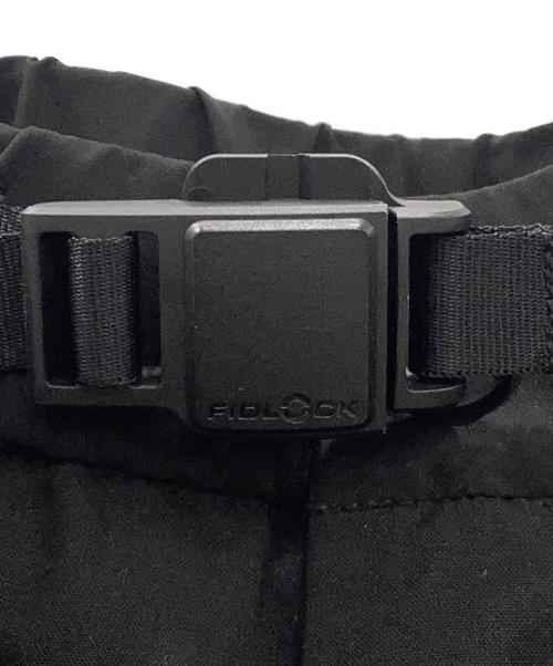 WHITE MOUNTAINEERING（ホワイトマウンテ二アニング）WHITE MOUNTAINEERING (ホワイトマウンテ二アニング) 別注 STRETCHED HYBRID TAPERED CARGO PANTS　WHITE MOUNTAINEERING　メンズ ネイビーの古着・服飾アイテム