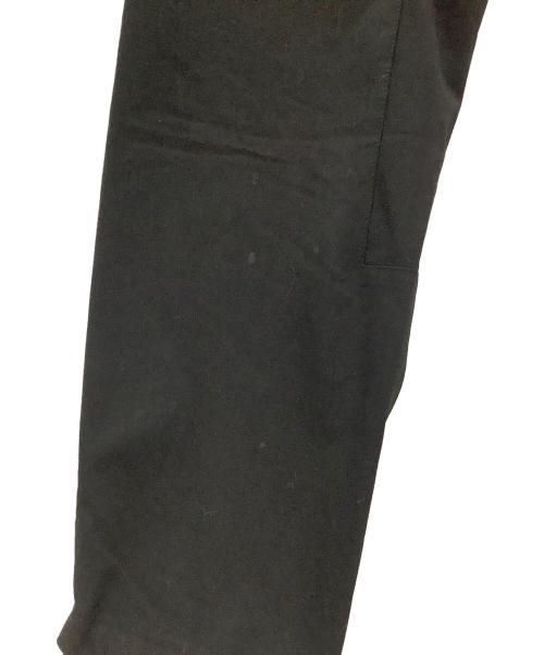 WHITE MOUNTAINEERING（ホワイトマウンテ二アニング）WHITE MOUNTAINEERING (ホワイトマウンテ二アニング) 別注 STRETCHED HYBRID TAPERED CARGO PANTS　WHITE MOUNTAINEERING　メンズ ネイビーの古着・服飾アイテム