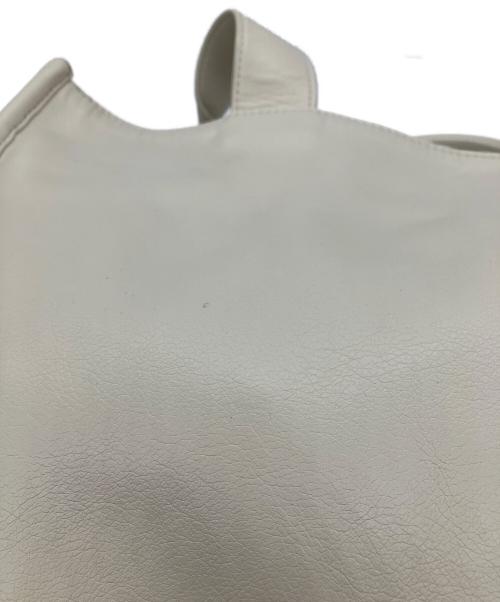 Knuth Marf（クヌースマーフ）Knuth Marf (クヌースマーフ) 2WAYバッグ アイボリーの古着・服飾アイテム
