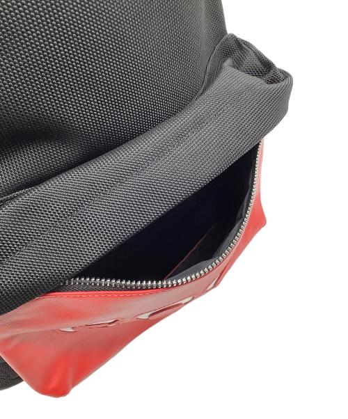 PS Paul Smith（ＰＳポールスミス）PS Paul Smith (ＰＳポールスミス) リュック　ブラック×レッド ブラック×レッドの古着・服飾アイテム